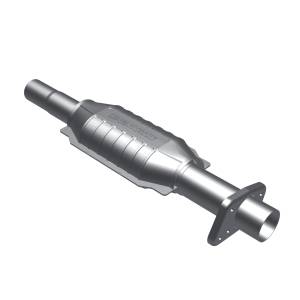 MagnaFlow Exhaust Products Standard Grade Direct-Fit Catalytic Converter 23475