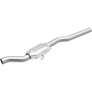 MagnaFlow Exhaust Products Standard Grade Direct-Fit Catalytic Converter 93276