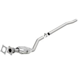 MagnaFlow Exhaust Products OEM Grade Direct-Fit Catalytic Converter 51614