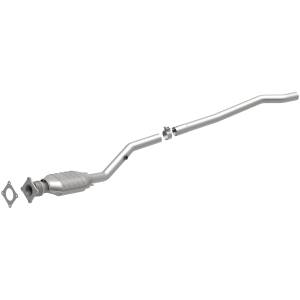 MagnaFlow Exhaust Products California Direct-Fit Catalytic Converter 4451279