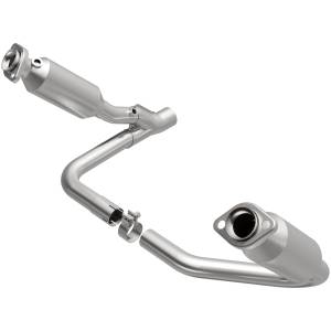 MagnaFlow Exhaust Products California Direct-Fit Catalytic Converter 4551832