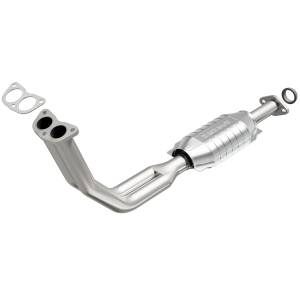 MagnaFlow Exhaust Products Standard Grade Direct-Fit Catalytic Converter 22618