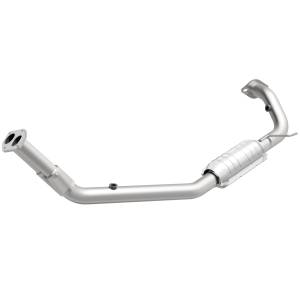 MagnaFlow Exhaust Products HM Grade Direct-Fit Catalytic Converter 24040