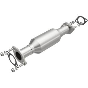 MagnaFlow Exhaust Products OEM Grade Direct-Fit Catalytic Converter 51407