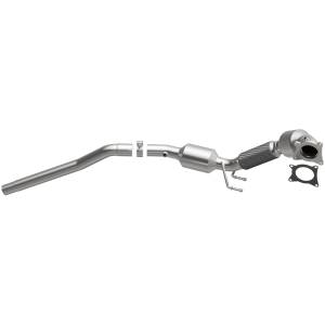 MagnaFlow Exhaust Products California Direct-Fit Catalytic Converter 5582408