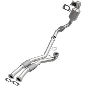 MagnaFlow Exhaust Products California Manifold Catalytic Converter 5582647