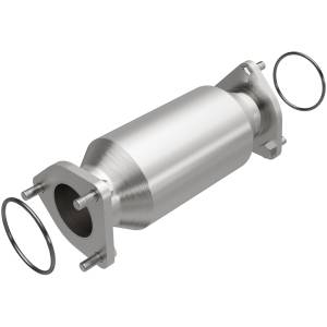 MagnaFlow Exhaust Products California Direct-Fit Catalytic Converter 5592413