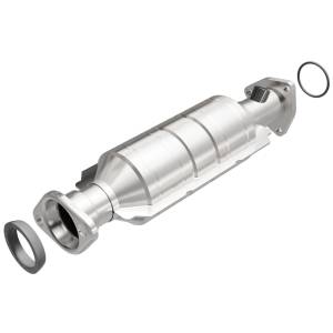MagnaFlow Exhaust Products HM Grade Direct-Fit Catalytic Converter 93114