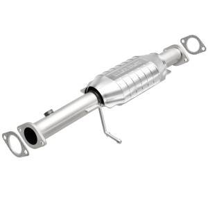 MagnaFlow Exhaust Products HM Grade Direct-Fit Catalytic Converter 93143